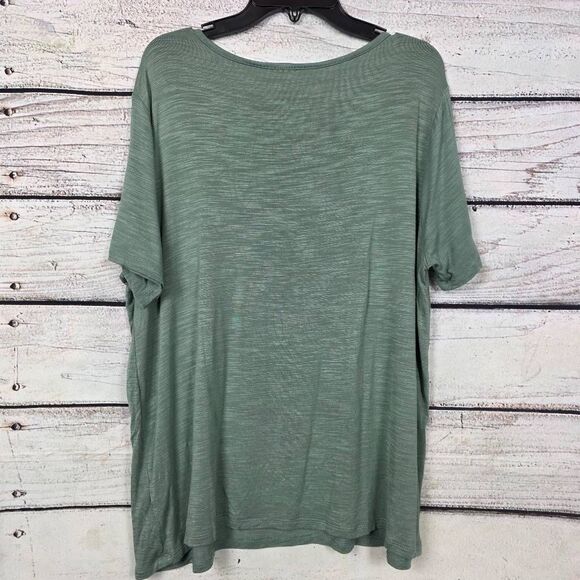 Old Navy Luxe Green Scoop Neck Relaxed Tee L - Picture 3 of 6